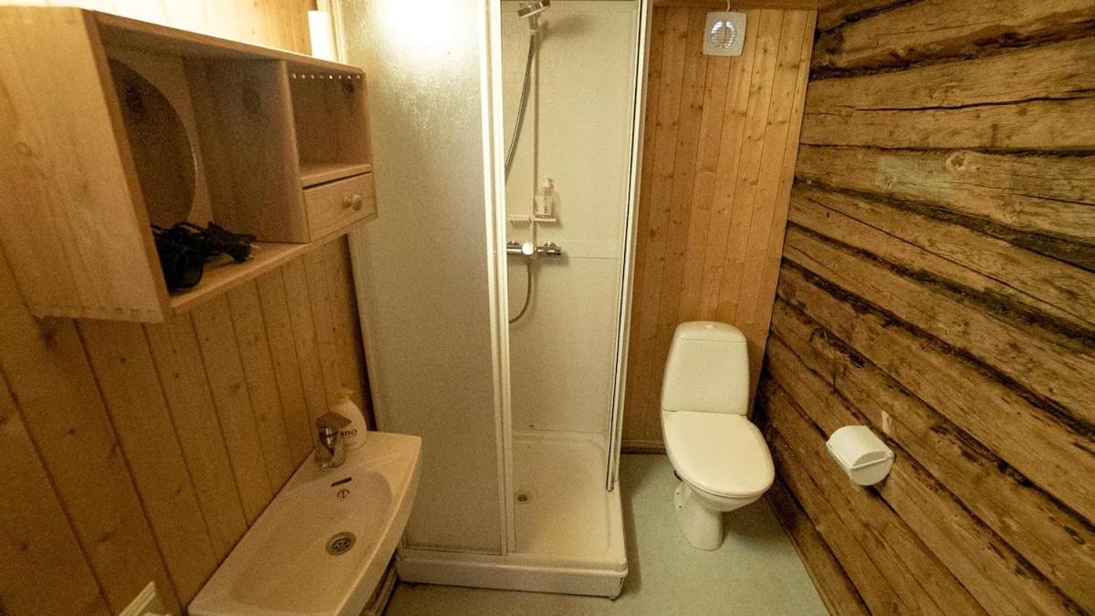 Real Fisherman'S Cabins In Ballstad, Lofoten Экстерьер фото