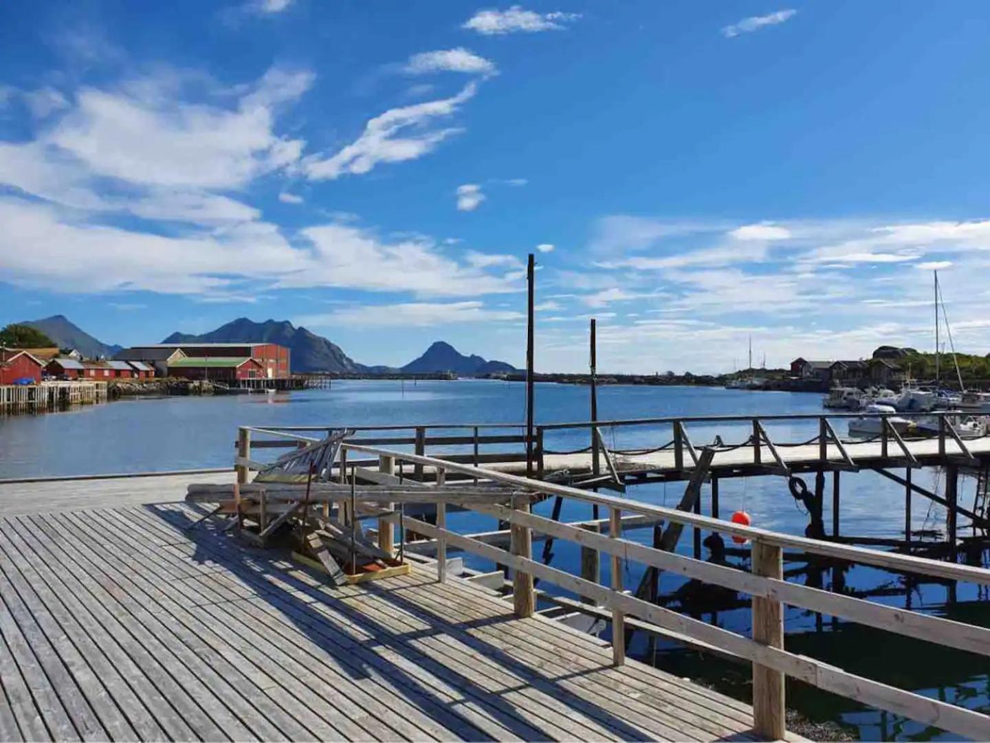 Real Fisherman'S Cabins In Ballstad, Lofoten Экстерьер фото
